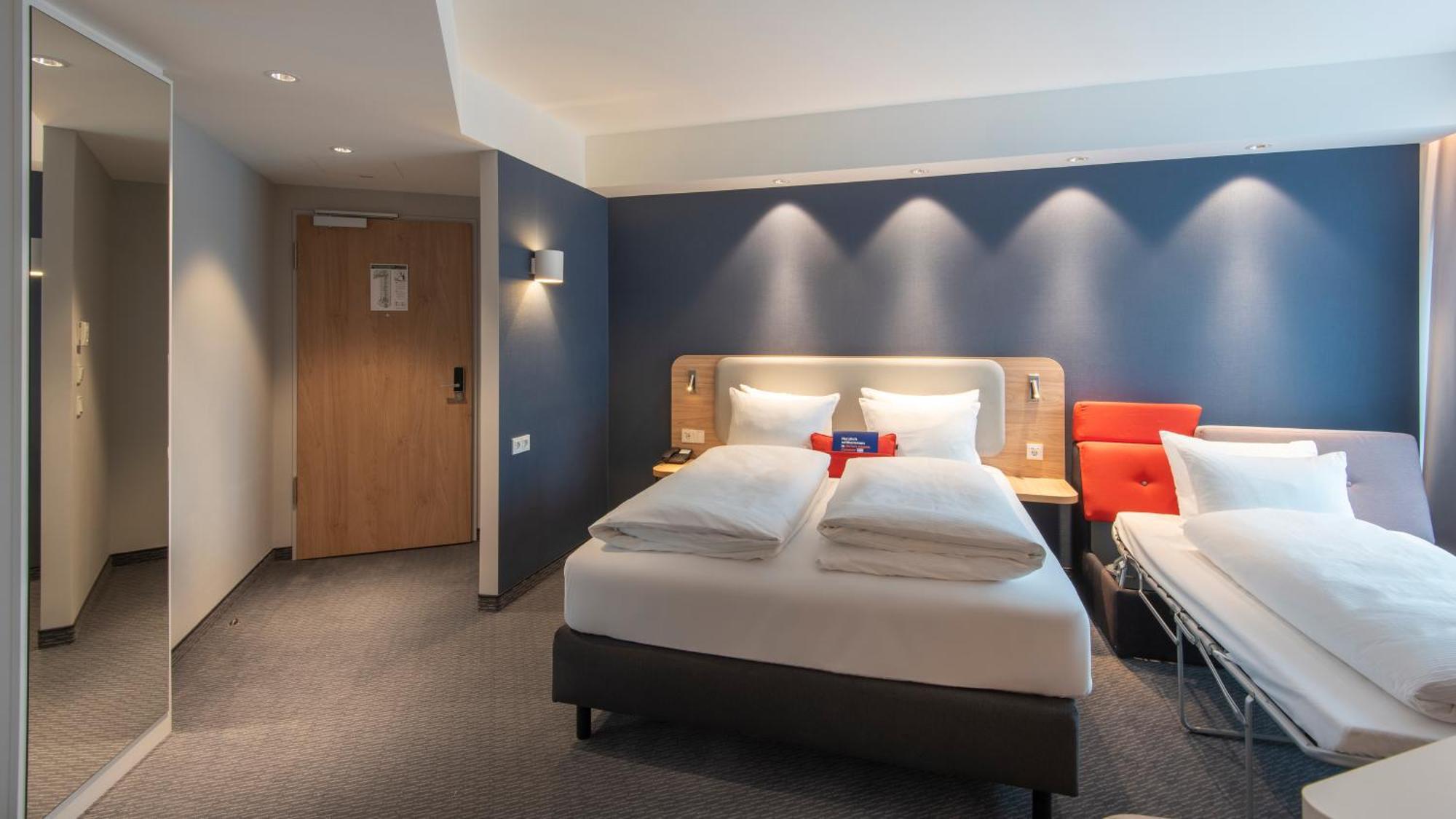 Holiday Inn Express Heilbronn By Ihg Exterior foto