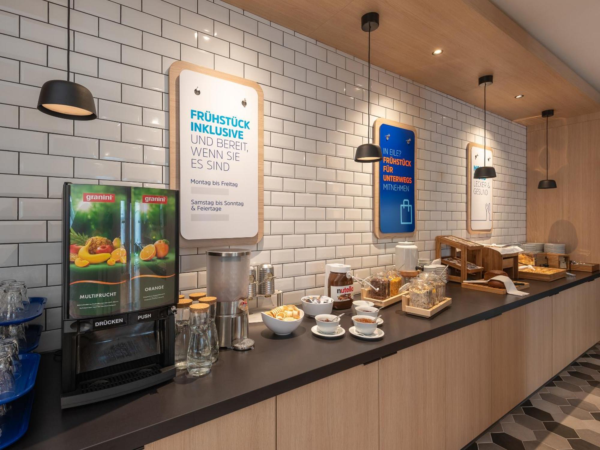Holiday Inn Express Heilbronn By Ihg Exterior foto