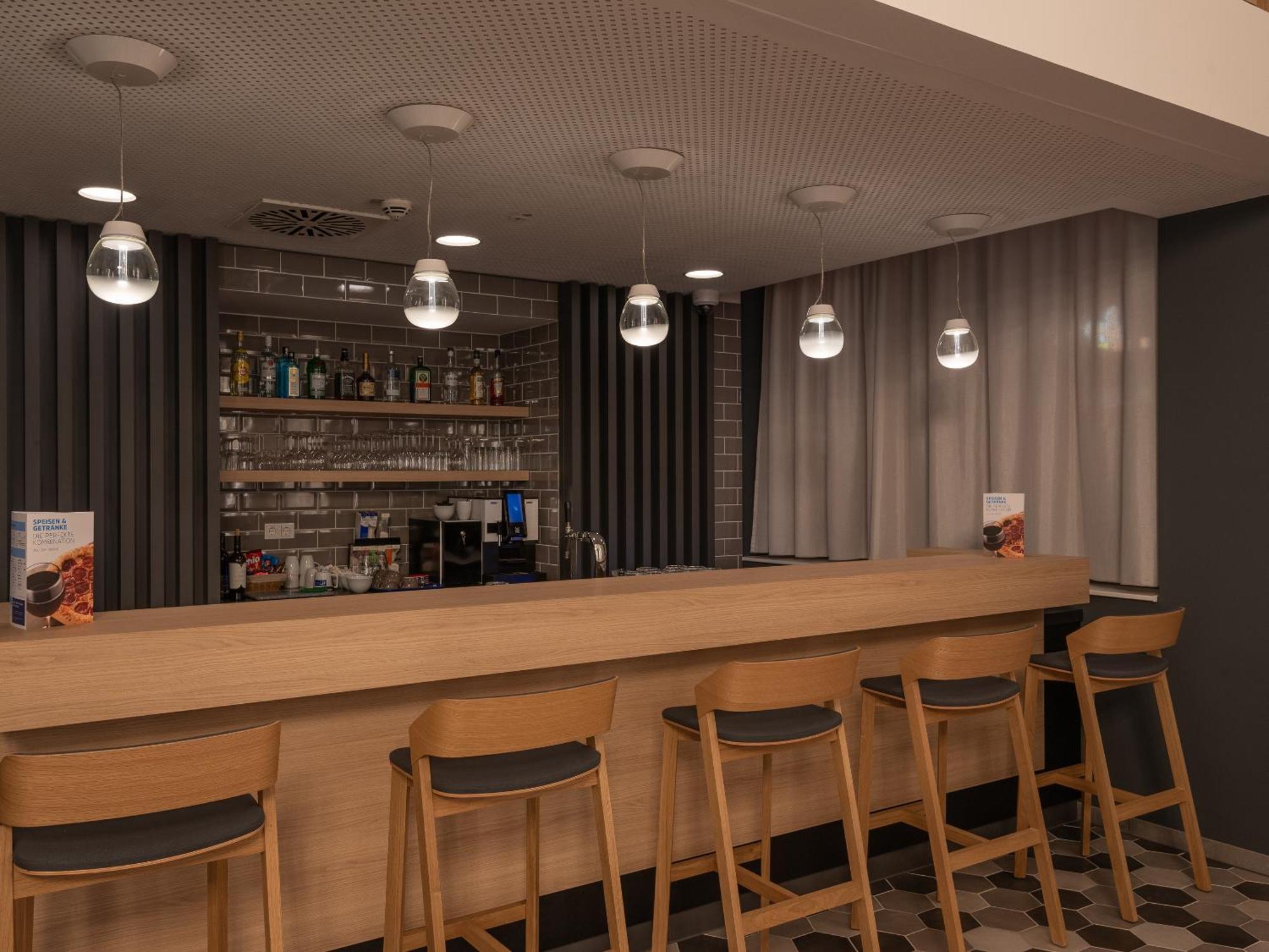 Holiday Inn Express Heilbronn By Ihg Exterior foto